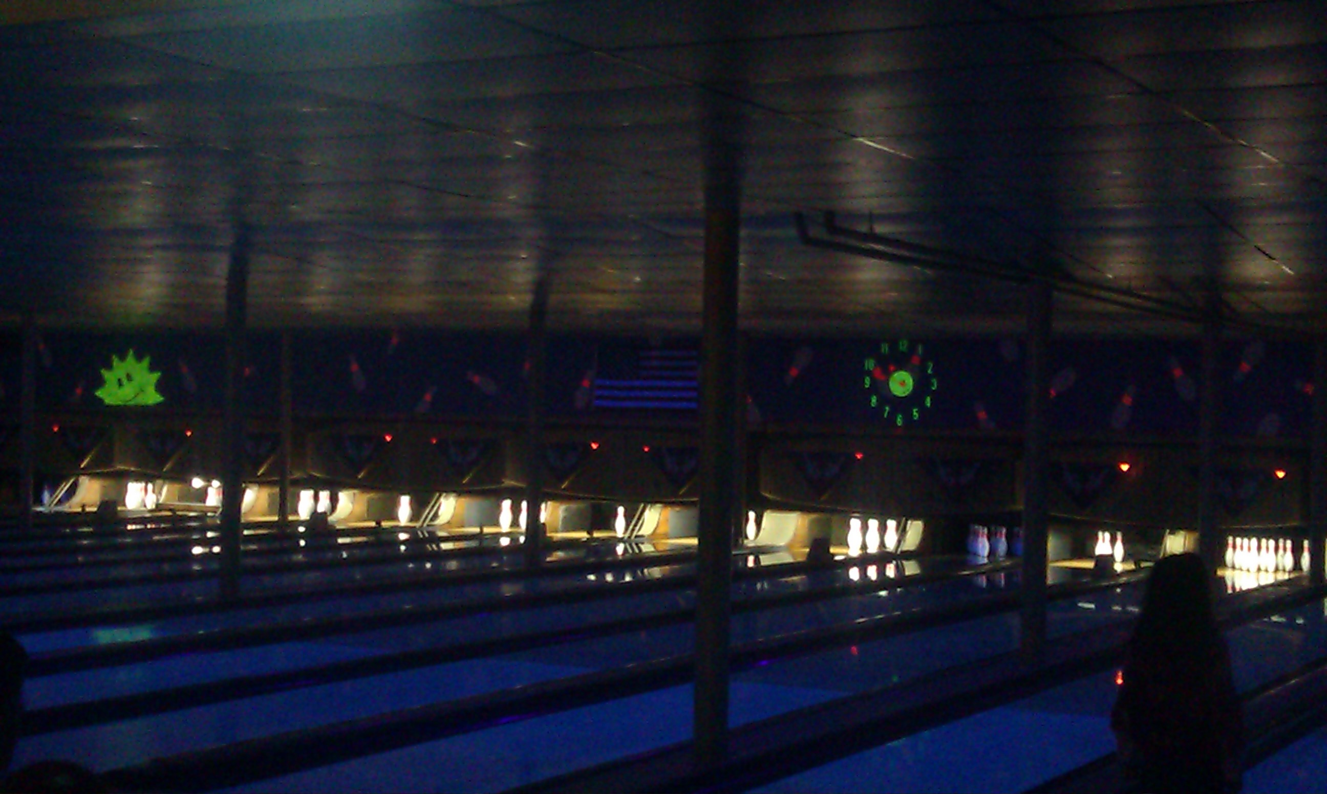 glow_bowling